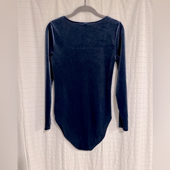 Old Navy Deep Blue Velour Long-Sleeve Square Neck Bodysuit Size Small - Picture 2 of 3
